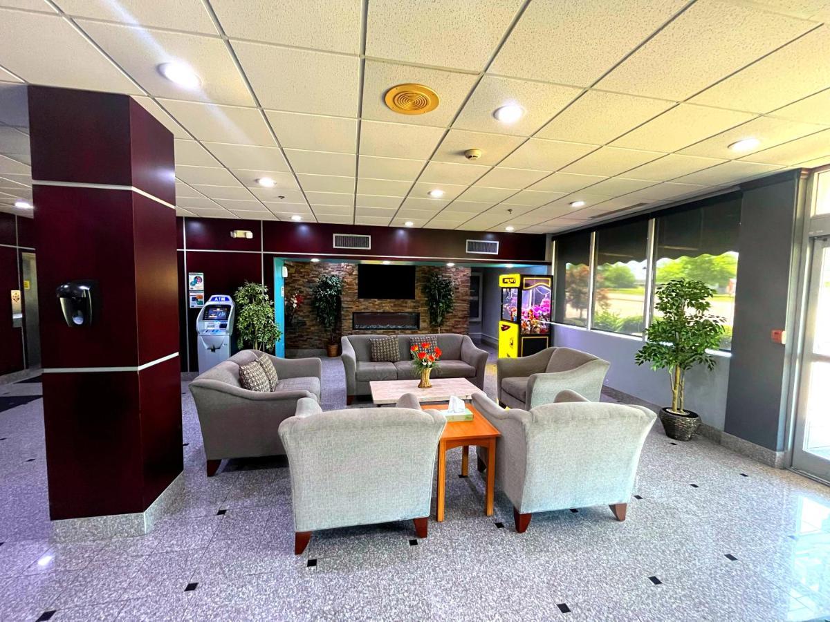 Quality Inn & Suites Cincinnati Ngoại thất bức ảnh