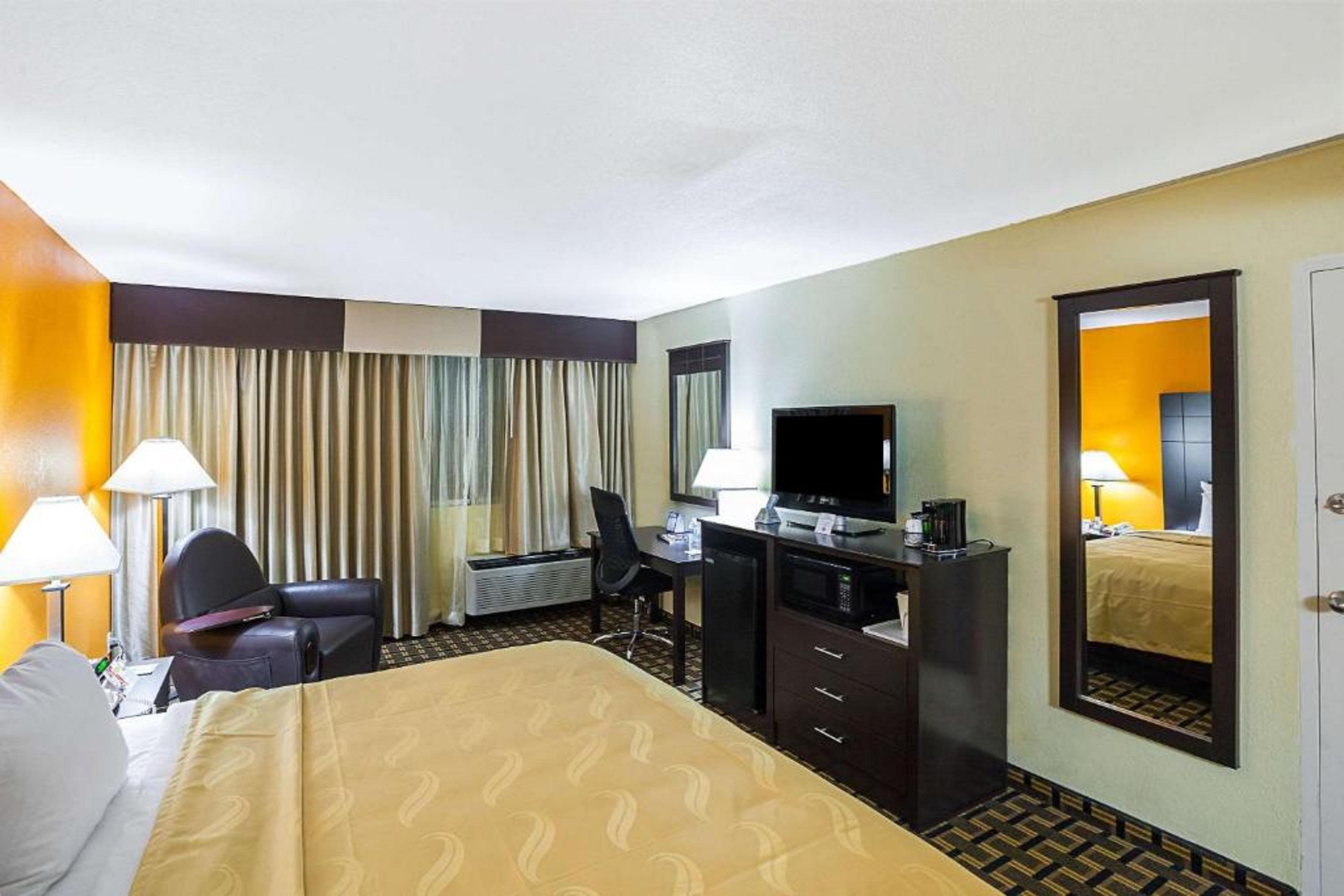 Quality Inn & Suites Cincinnati Ngoại thất bức ảnh