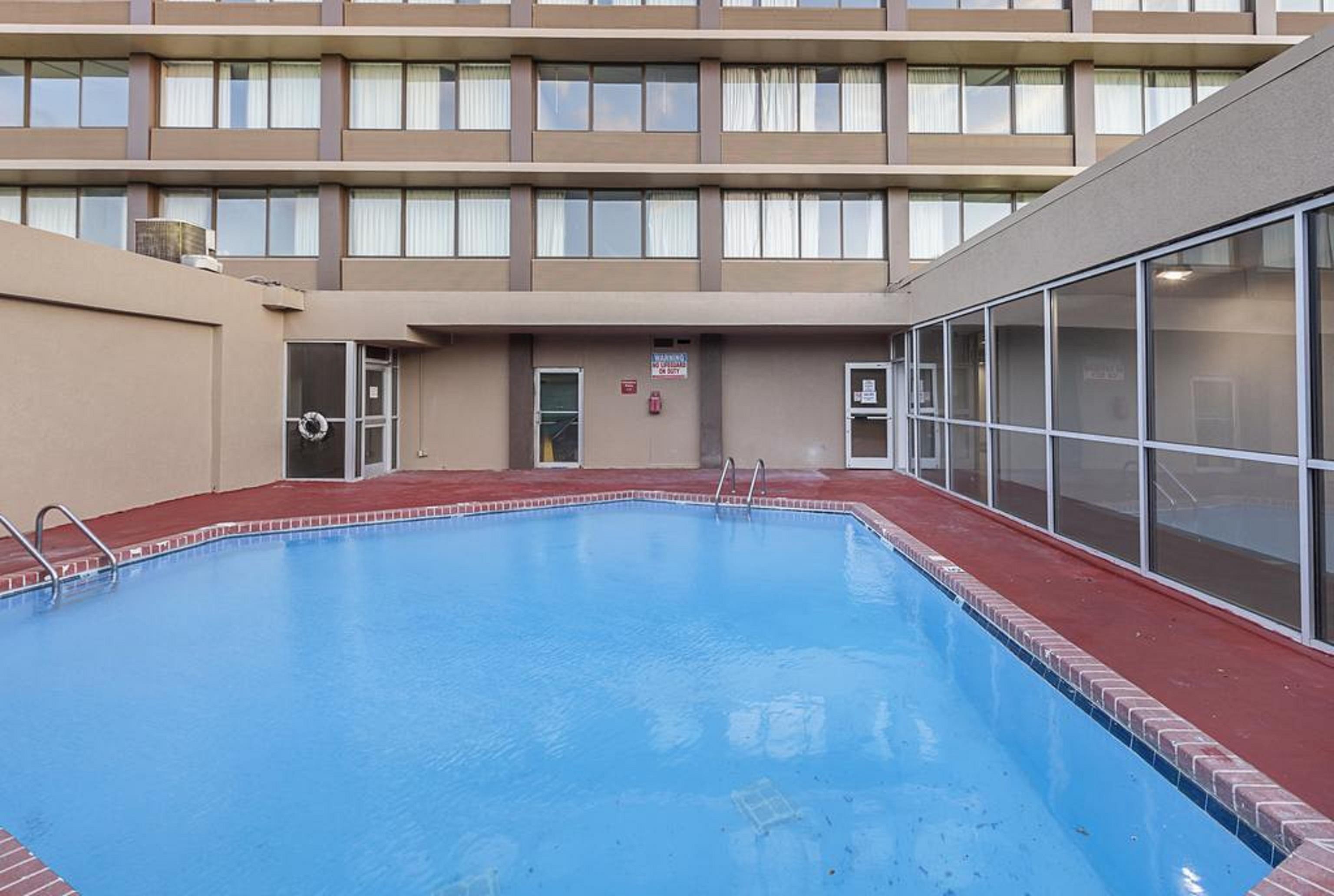Quality Inn & Suites Cincinnati Ngoại thất bức ảnh
