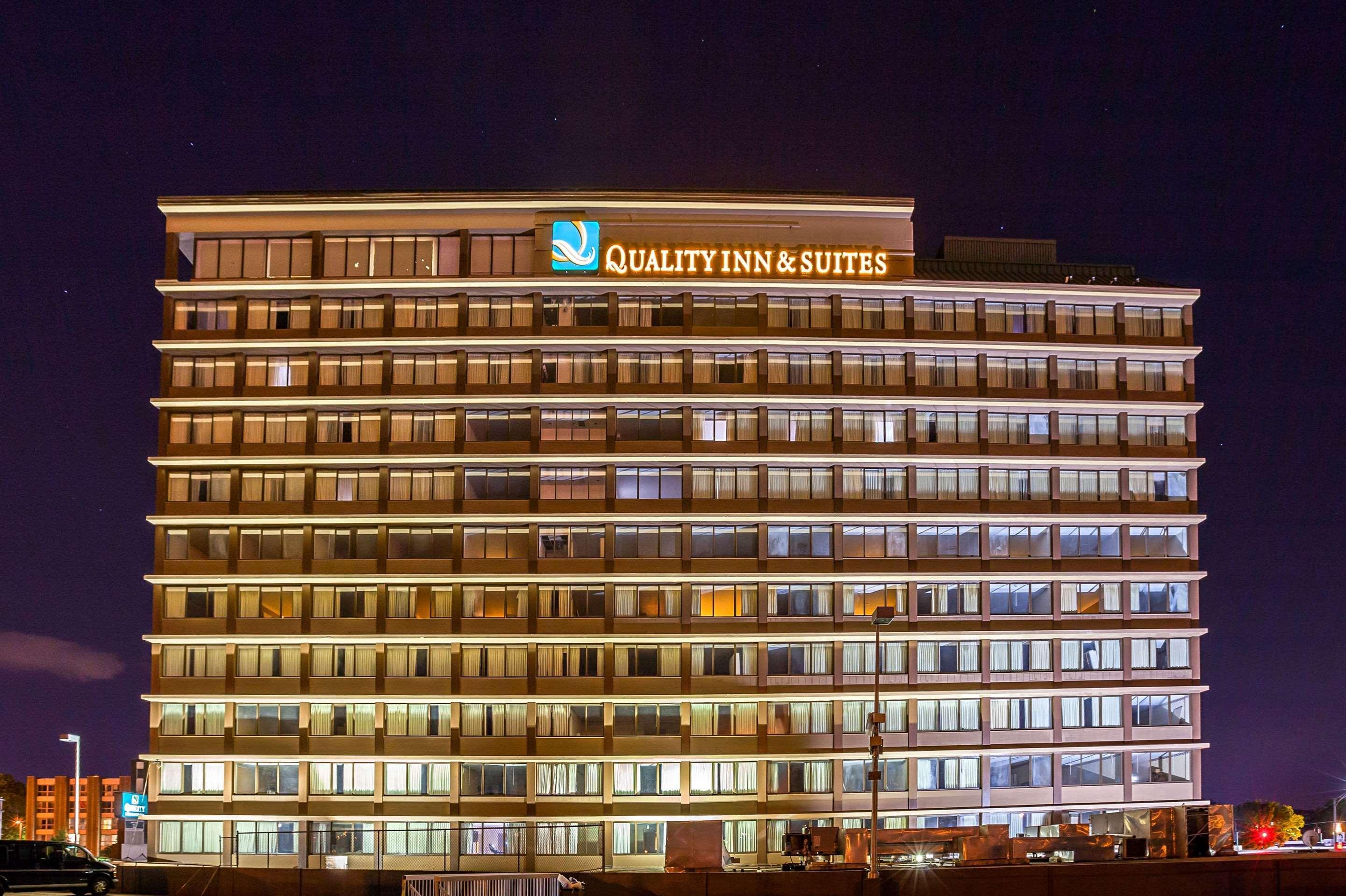 Quality Inn & Suites Cincinnati Ngoại thất bức ảnh