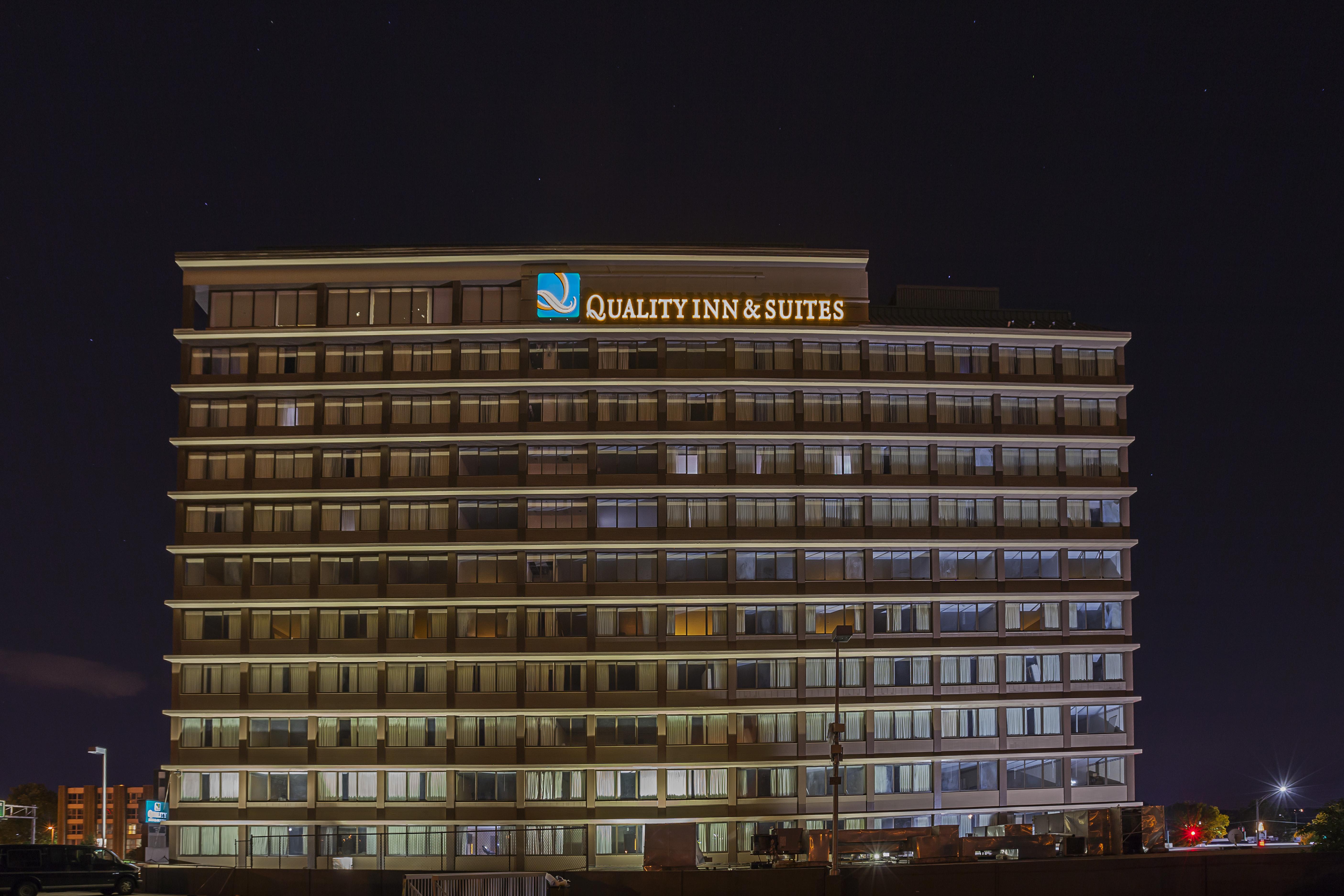 Quality Inn & Suites Cincinnati Ngoại thất bức ảnh