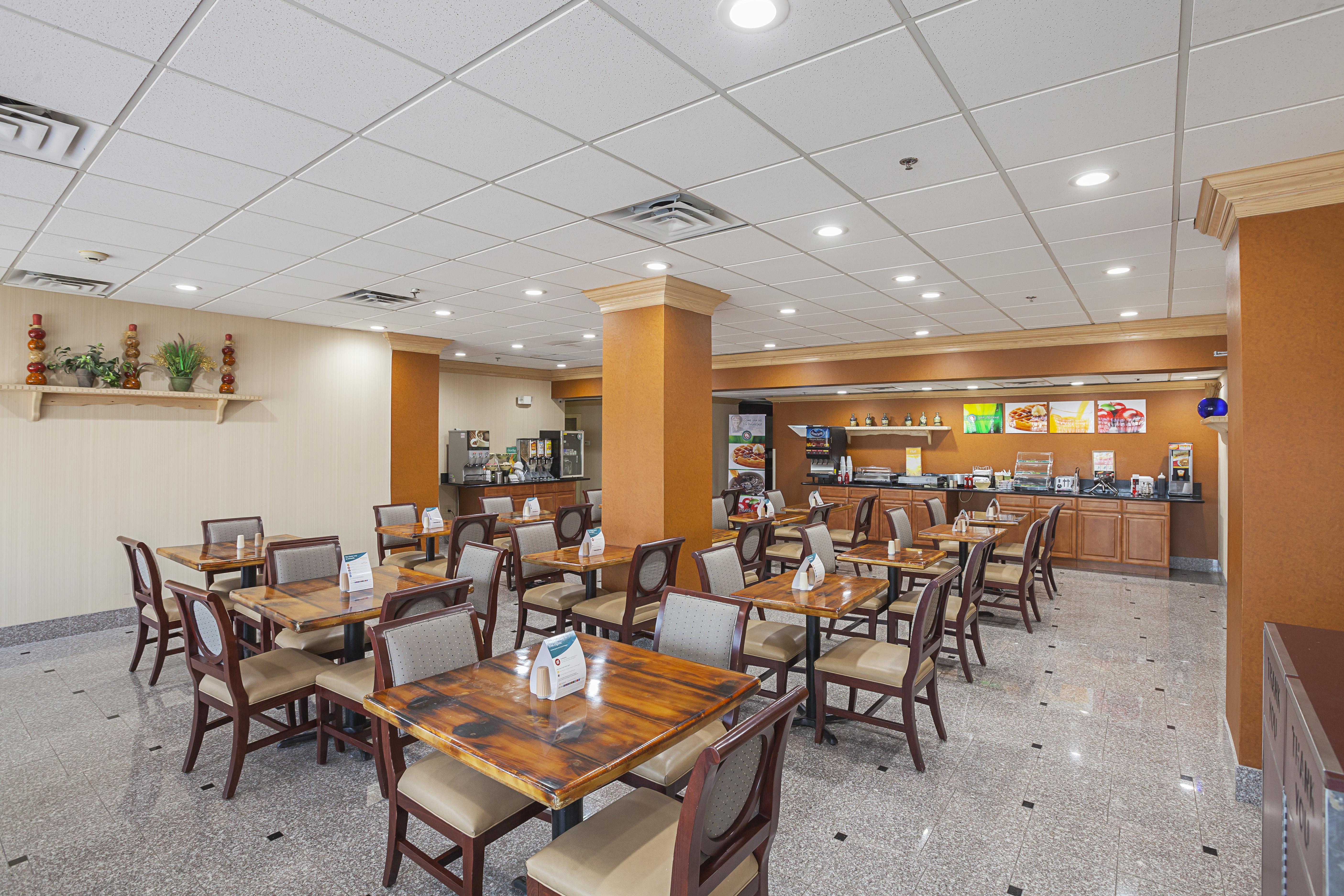 Quality Inn & Suites Cincinnati Ngoại thất bức ảnh