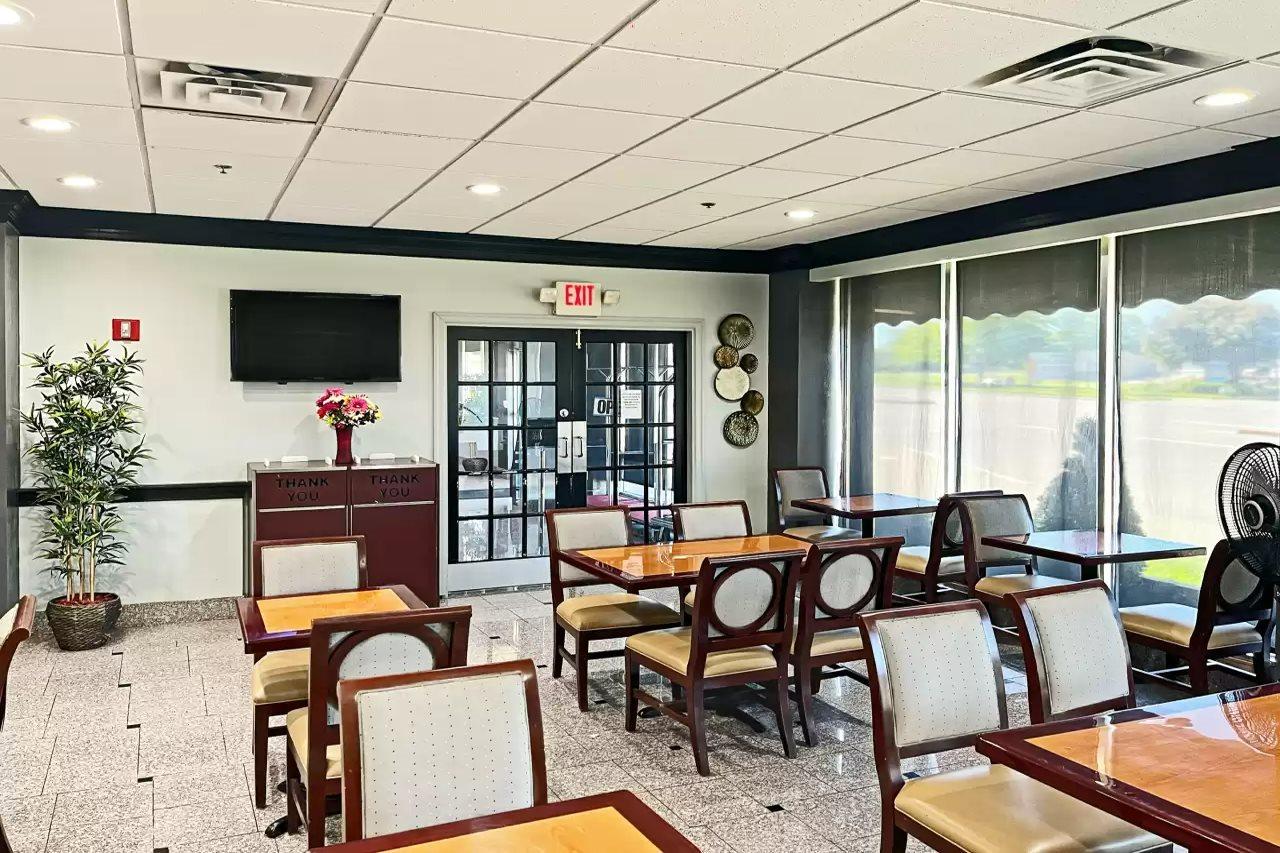 Quality Inn & Suites Cincinnati Ngoại thất bức ảnh
