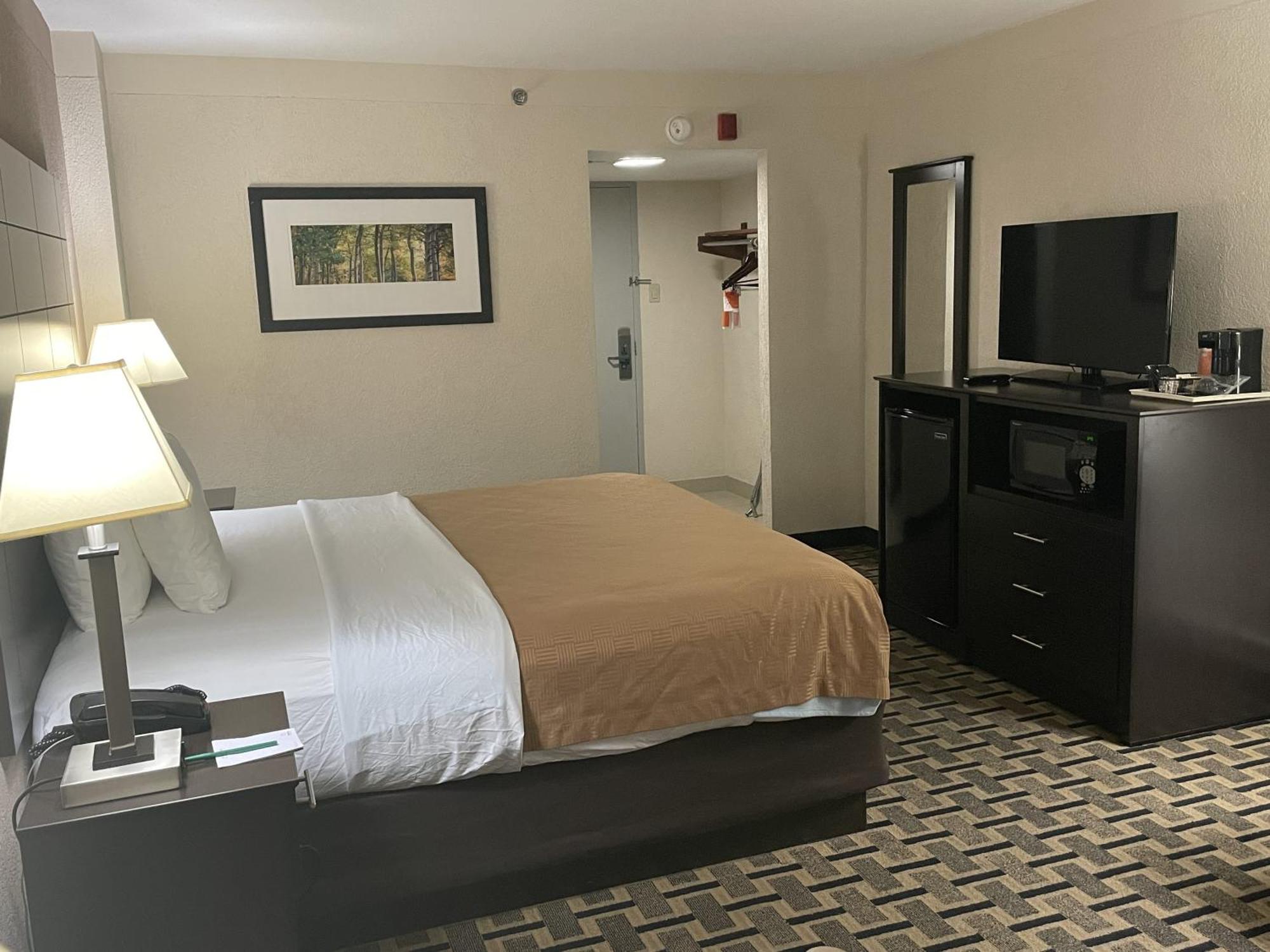 Quality Inn & Suites Cincinnati Ngoại thất bức ảnh