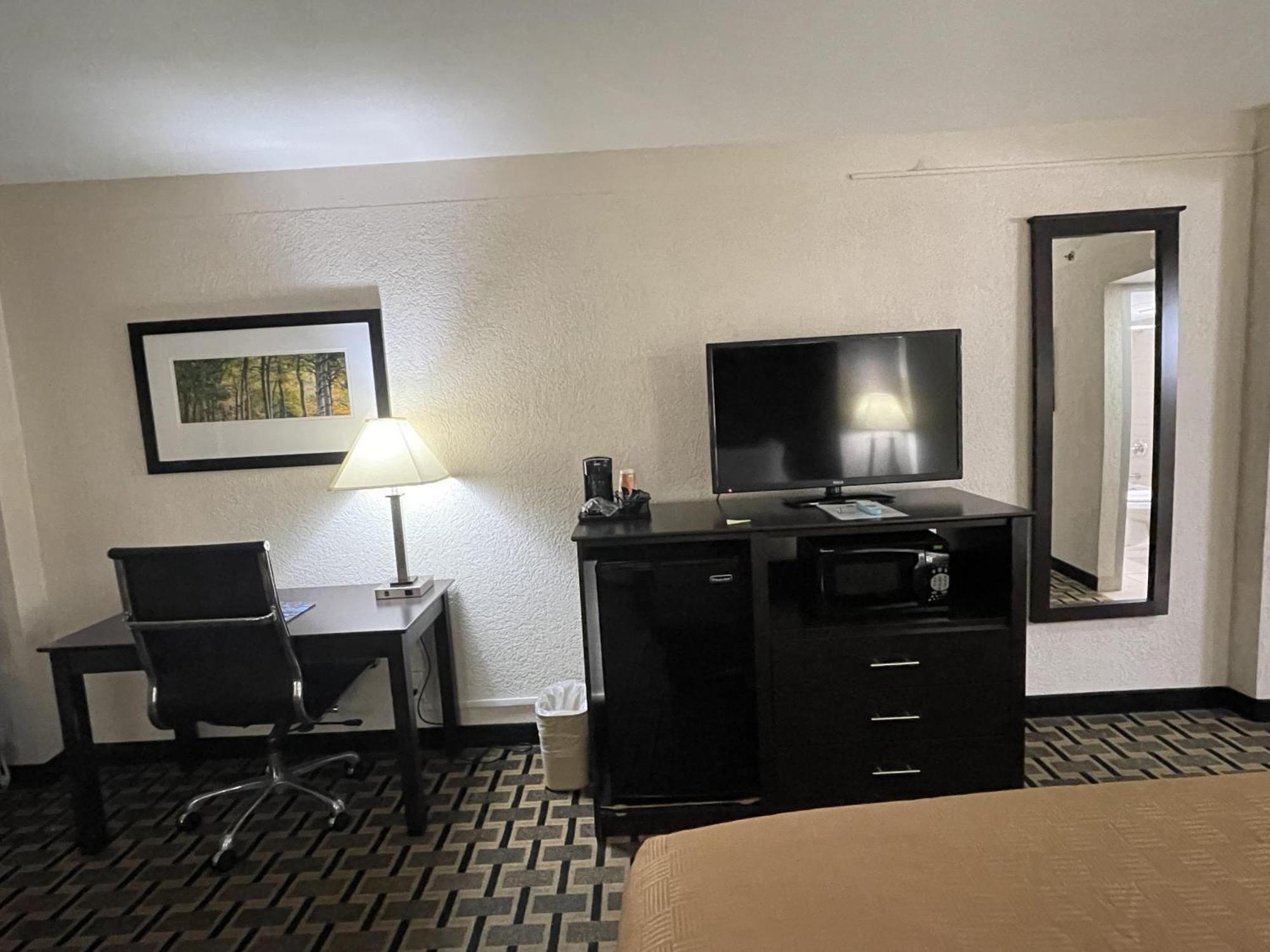 Quality Inn & Suites Cincinnati Ngoại thất bức ảnh